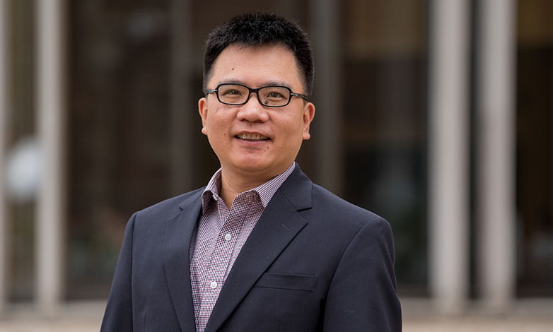 Mr Haung